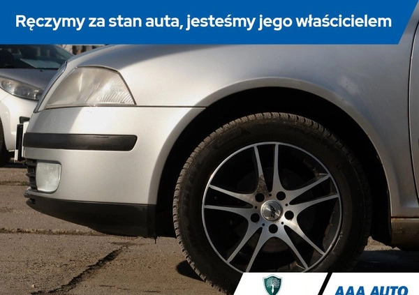 Skoda Octavia cena 9000 przebieg: 297517, rok produkcji 2008 z Dobre Miasto małe 211